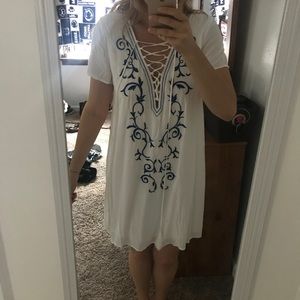 Lulu's Dresses - Lulu’s White lace up dress Lulu's Dresses - Lulu’s White lace up dress